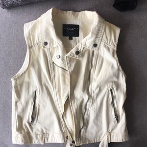 Cream vest with silver zippers